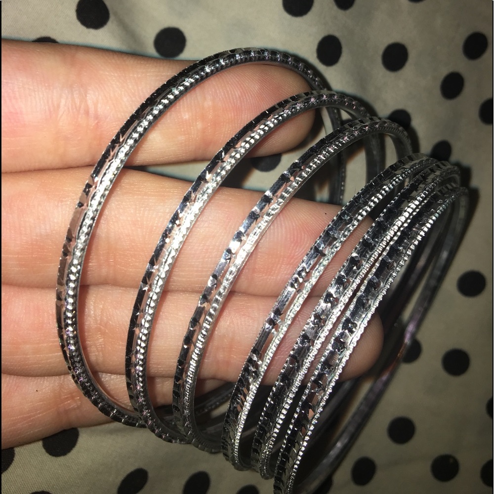 6 Silver shines brackets